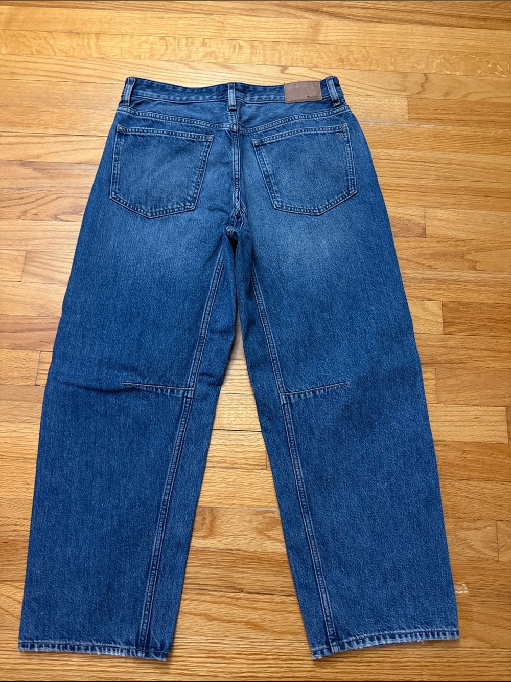 Madewell The Darted Barrel Leg Jean 28 B09 - Picture 4 of 4